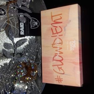 Pretty Filter Glowdient Palette *New*